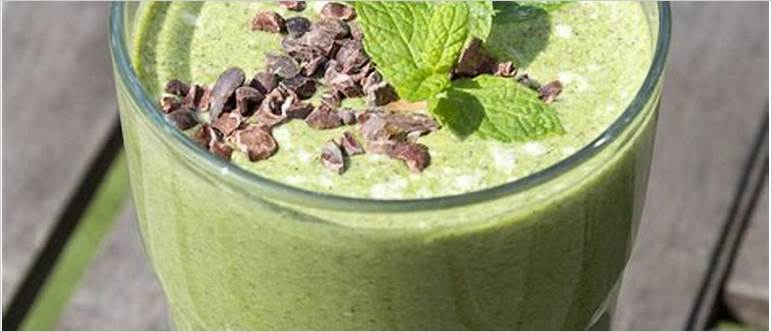 Mint leaves in smoothies